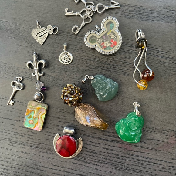 Amber Wave Sterling Silver Pendant - Picture 13 of 14